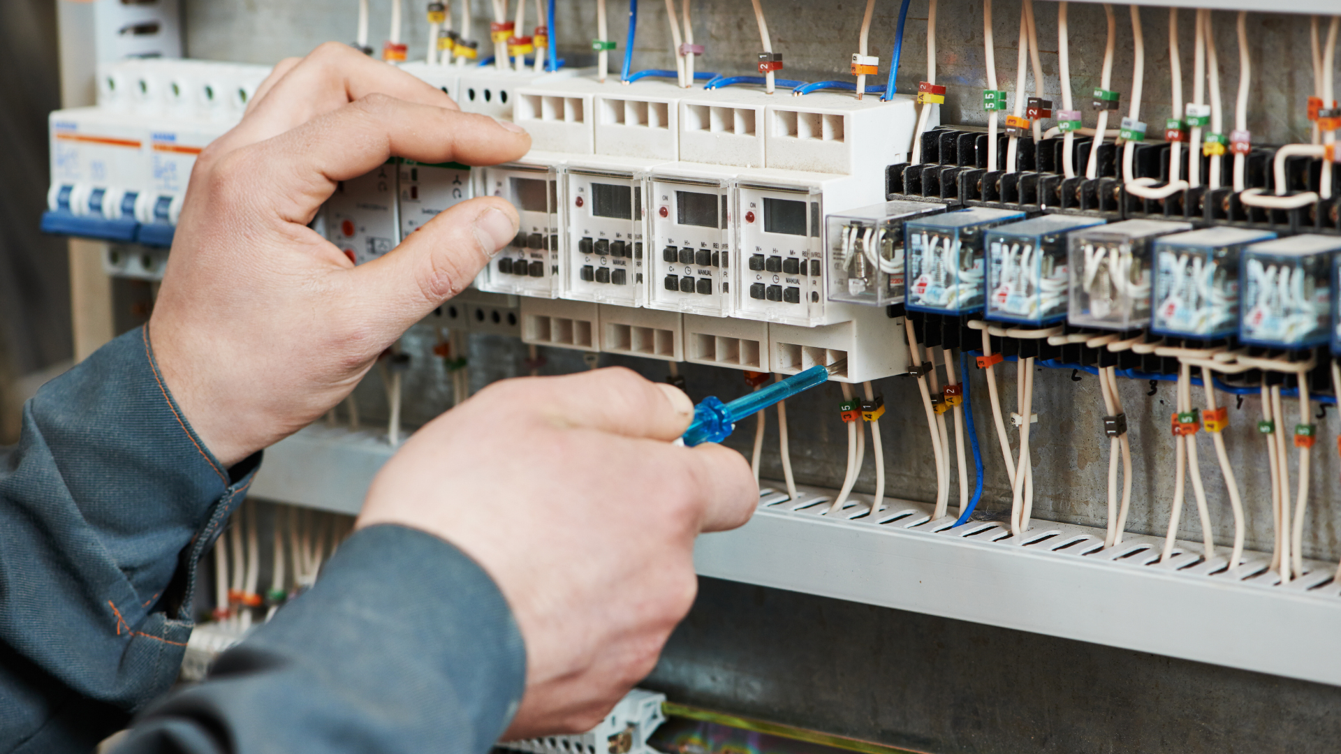 Instalaciones eléctricas en Jaén - JJSA